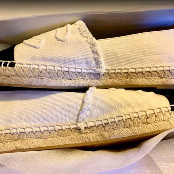 Chanel Espadrilles - Black & White Canvas !! - Picture 3 of 9